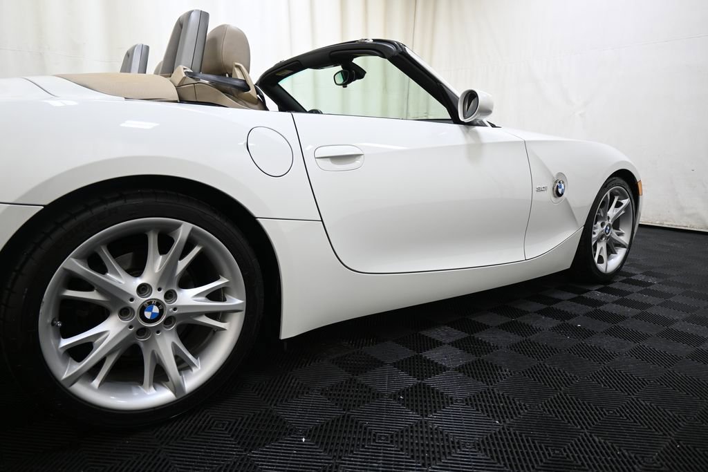 Used 2008 BMW Z4 3.0i RWD image 15