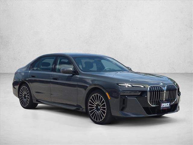 Used 2024 BMW 740i RWD image 3