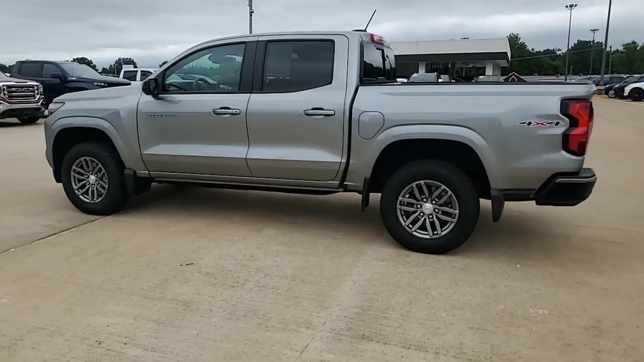 Used 2024 Chevrolet Colorado LT w/ LT Convenience Package II AWD/4WD image 6