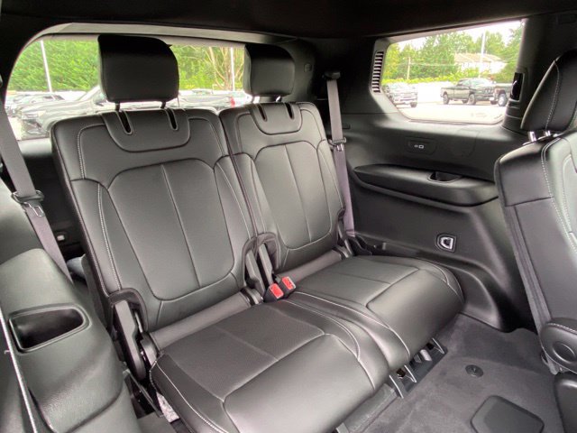 Used 2025 Jeep Grand Cherokee L Limited w/ Luxury Tech Group II AWD/4WD image 25