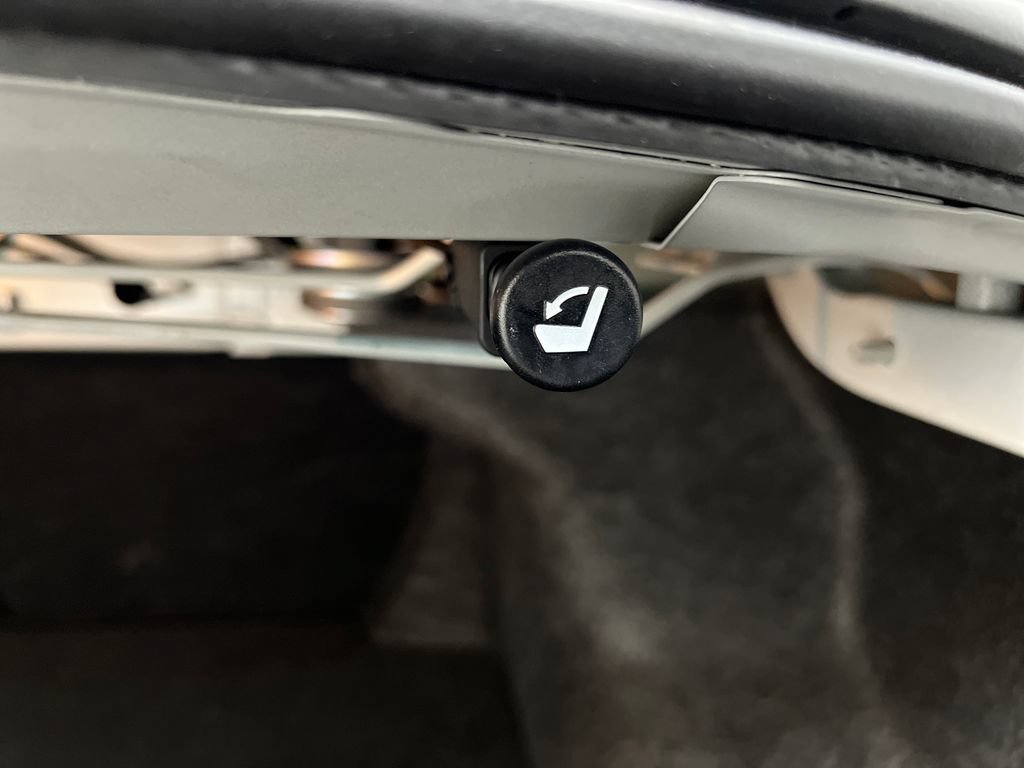 Used 2024 Nissan Altima 2.5 SV AWD/4WD image 33