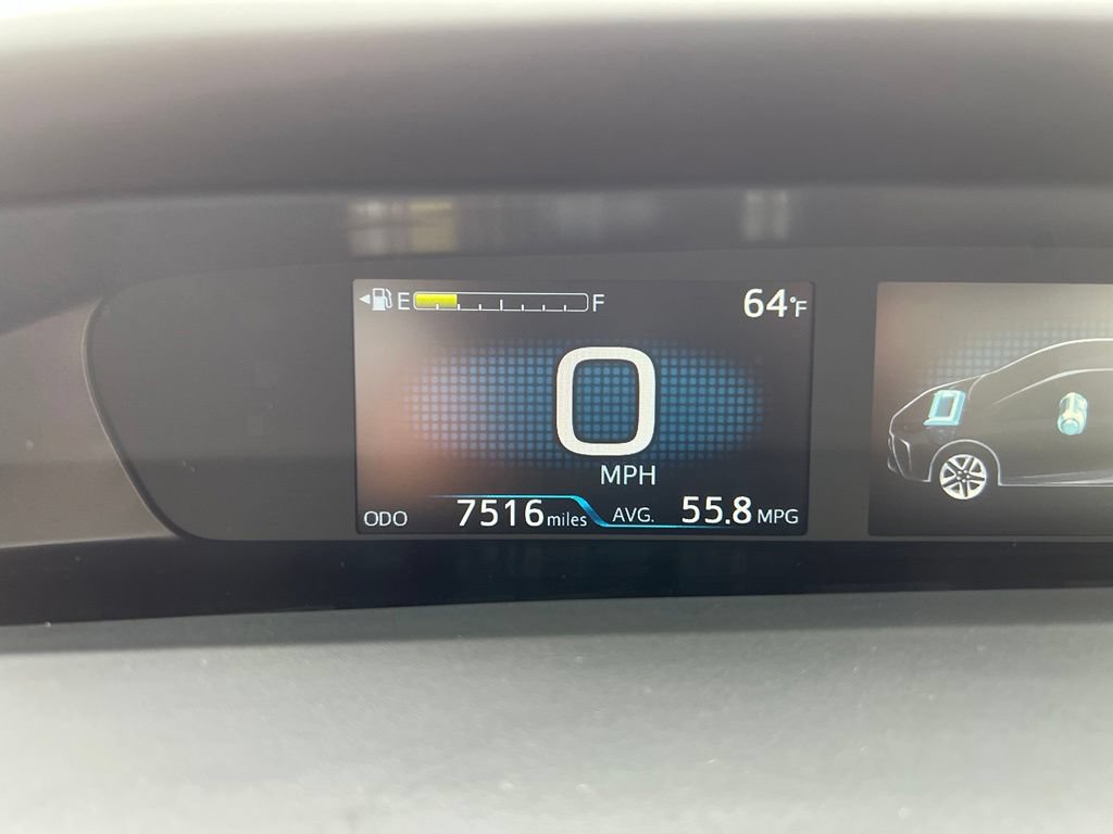 Certified 2022 Toyota Prius LE FWD image 34