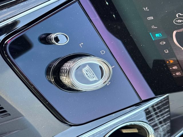 Certified 2025 Cadillac Escalade IQ Sport 1 w/ LPO, ONYX Package AWD/4WD image 23