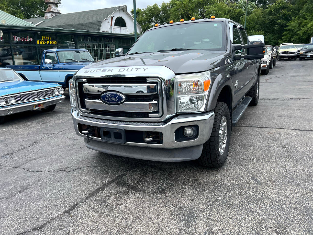 Used 2013 Ford F350 Lariat w/ Chrome Pkg image 2