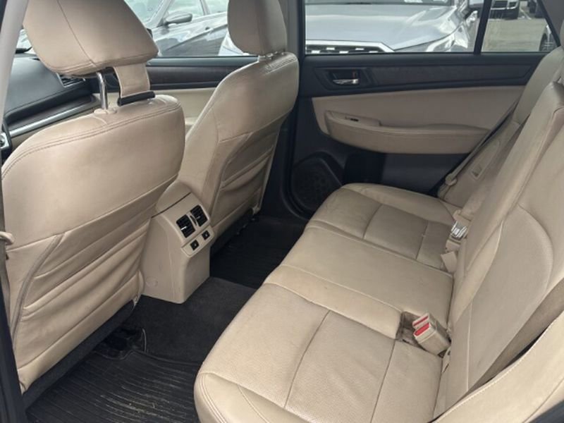 Used 2015 Subaru Outback 2.5i Limited image 35