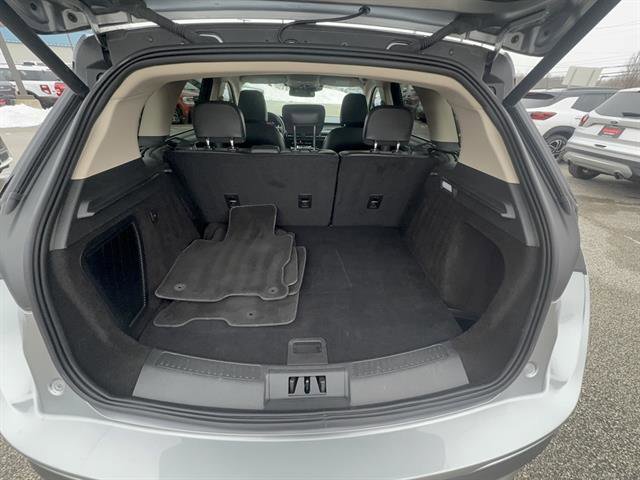 Used 2023 Lincoln Corsair AWD image 4