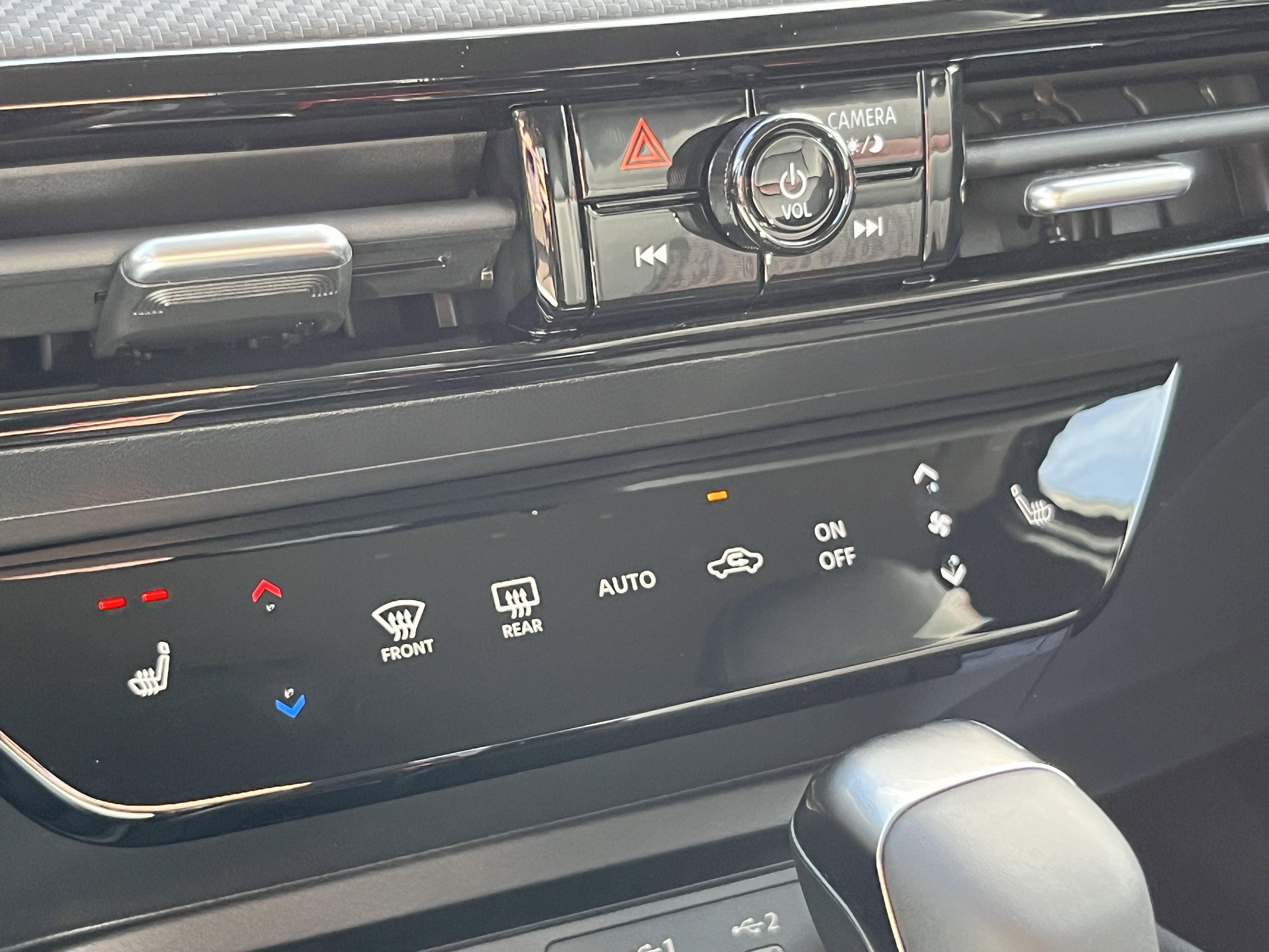 New 2026 Nissan Kicks SR w/ SR Premium Package image 29