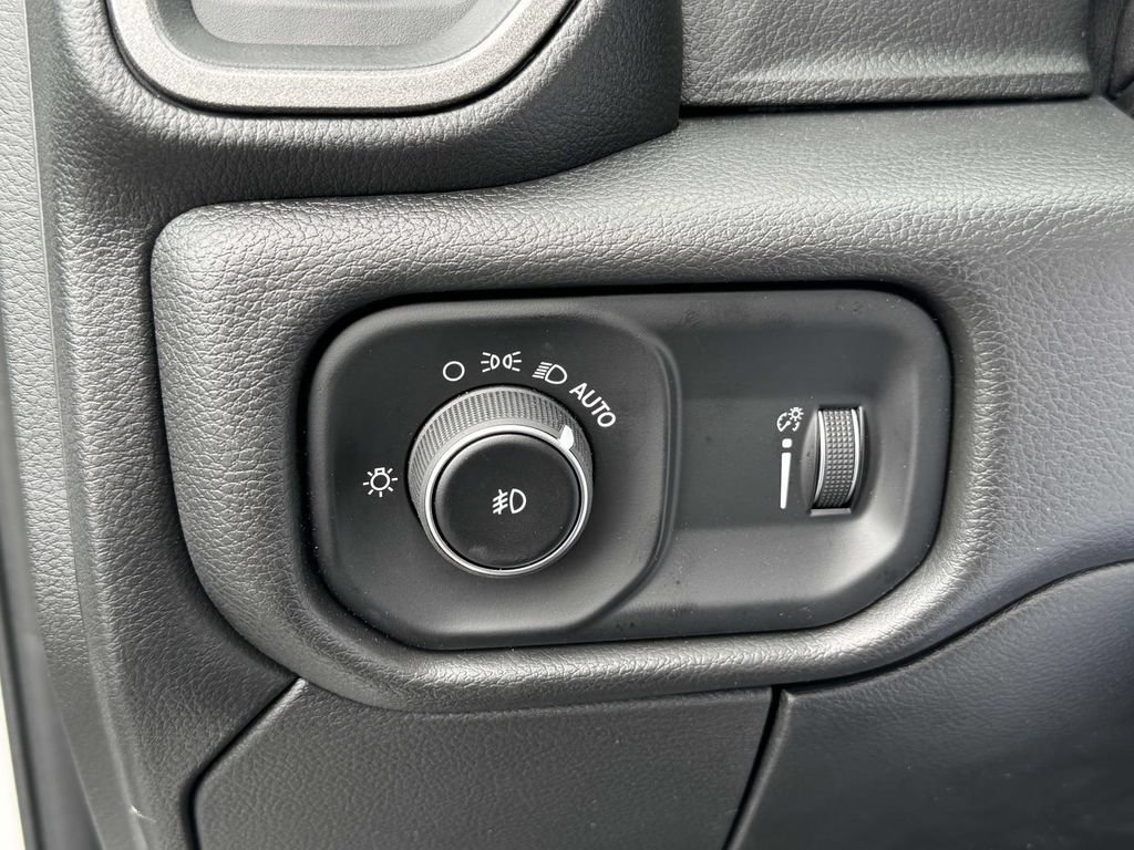 New 2025 RAM 3500 Tradesman AWD/4WD image 28