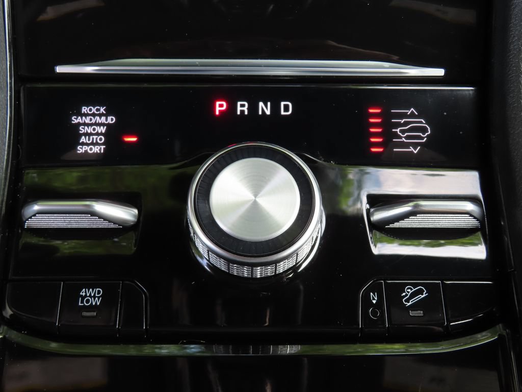 Used 2023 Jeep Grand Cherokee Overland w/ Adv Protech Group III AWD/4WD image 12