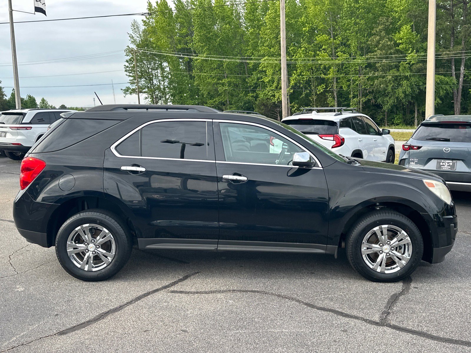 Used 2015 Chevrolet Equinox LT w/ Driver Convenience Package AWD/4WD image 2