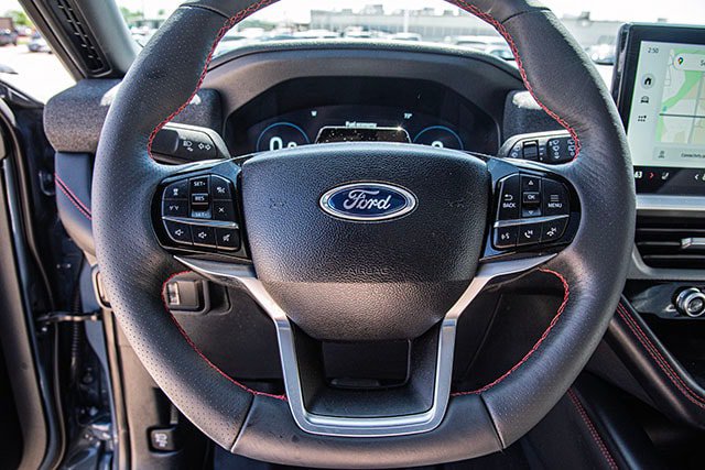 Used 2026 Ford Explorer ST-Line AWD/4WD image 8