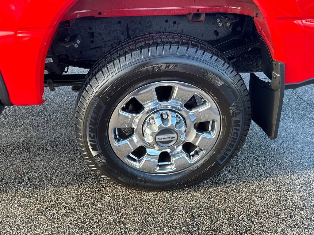 Used 2023 Ford F350 Lariat w/ Chrome Package image 45