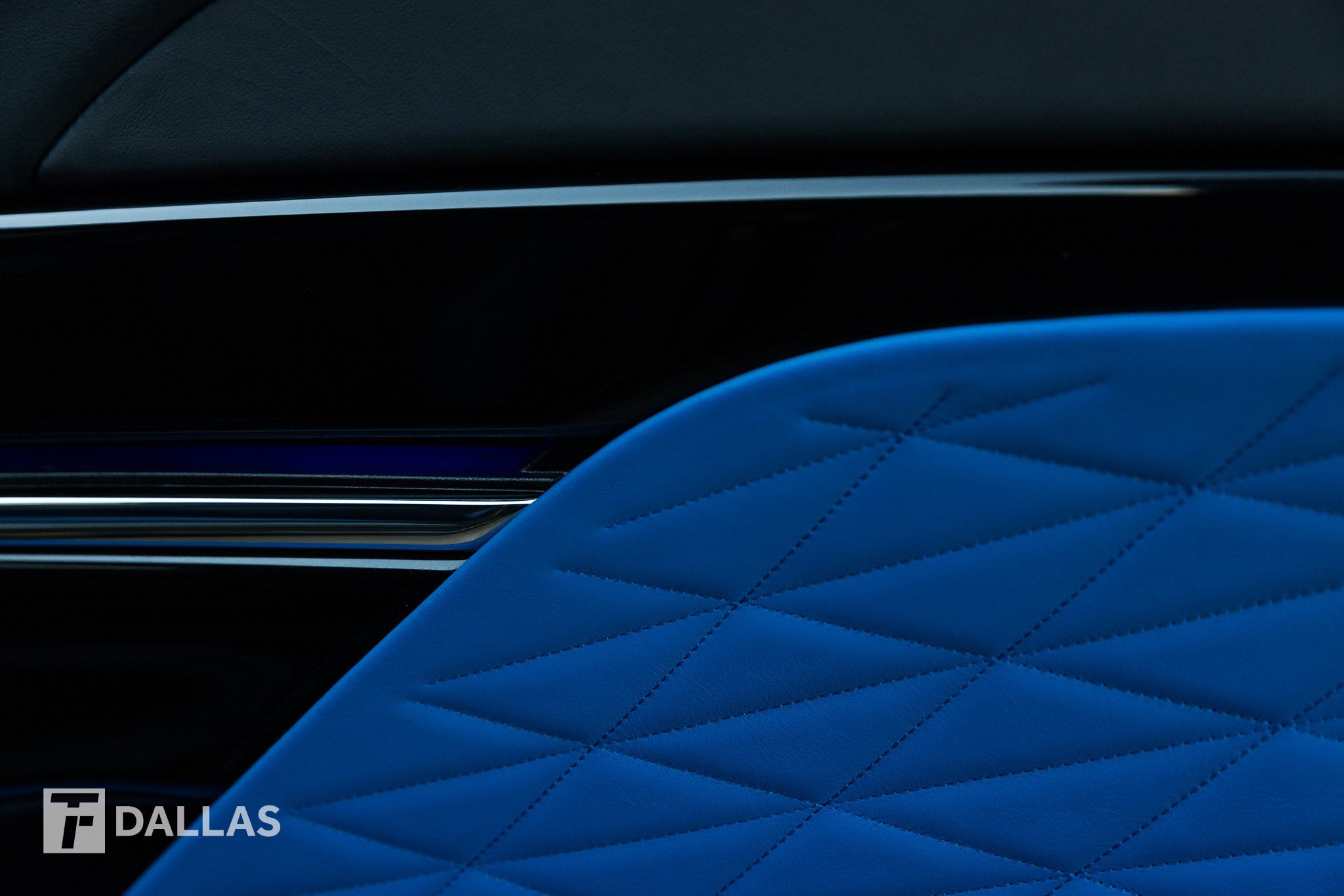 Used 2024 Aston Martin DB12 Coupe image 30