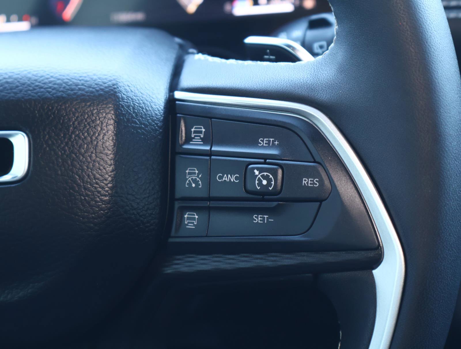 Used 2025 Jeep Grand Cherokee L Altitude image 27