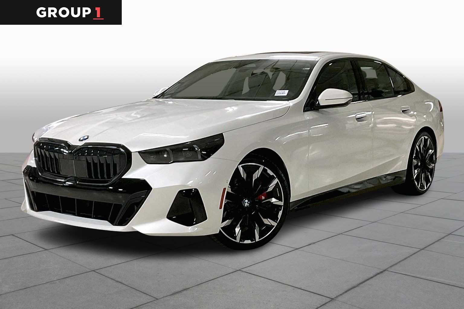 New 2026 BMW 540i xDrive w/ M Sport Package AWD/4WD image 1