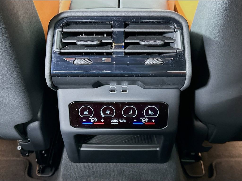 New 2026 BMW M5 w/ Executive Package image 18