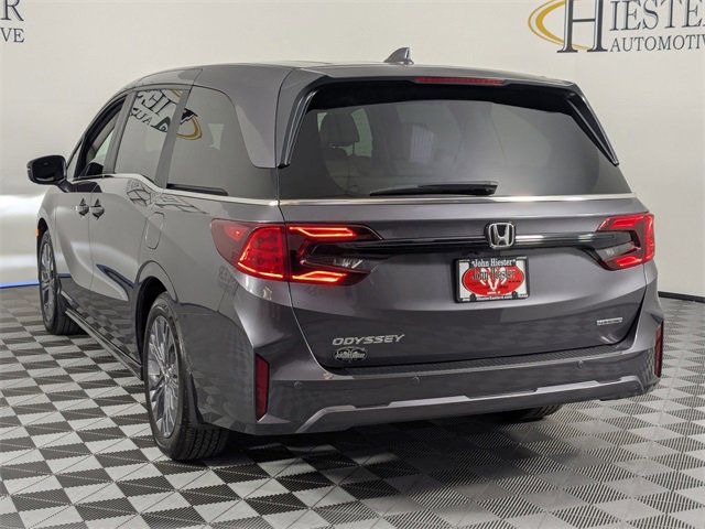 Used 2025 Honda Odyssey Touring image 5