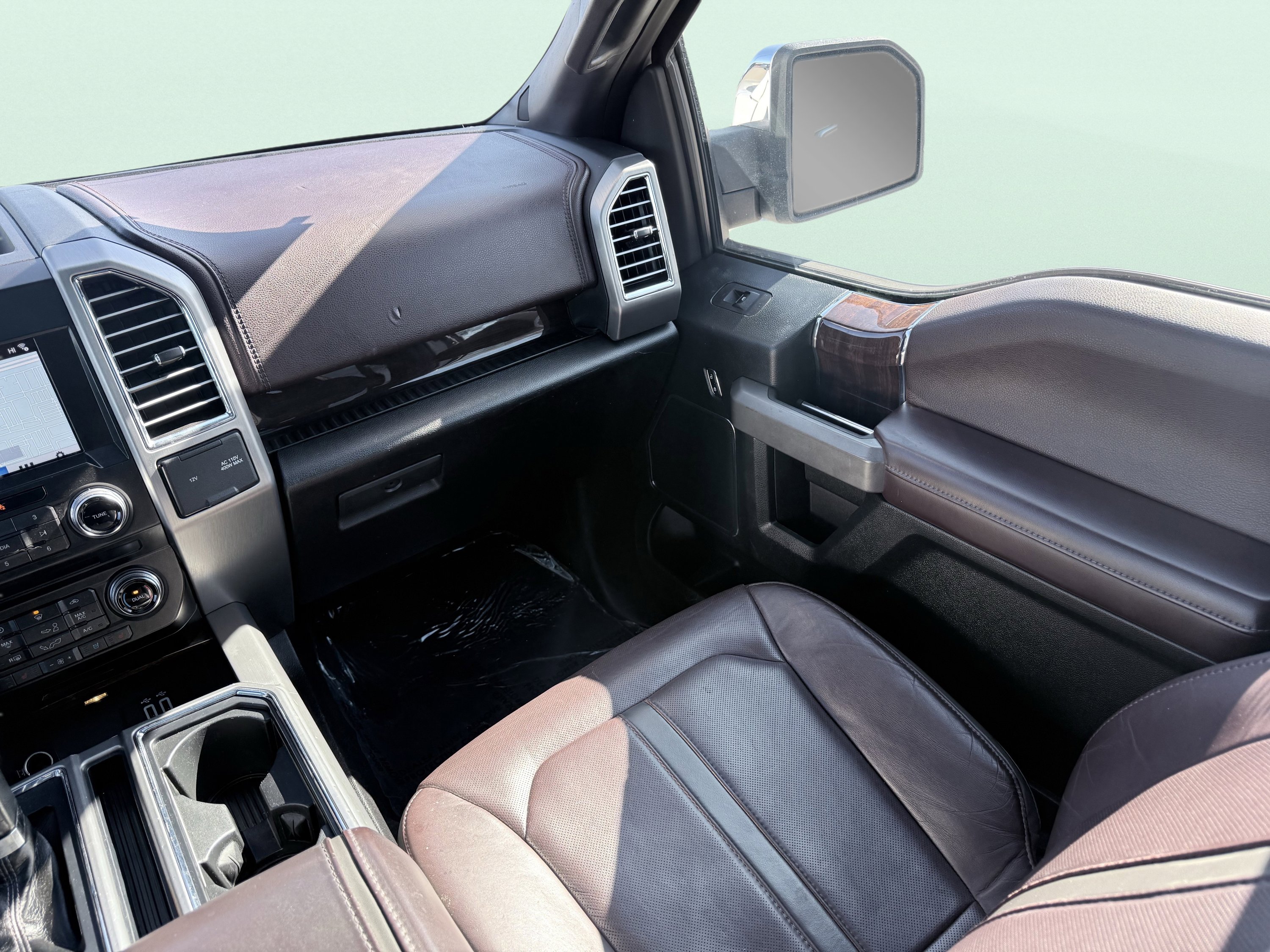 Used 2016 Ford F150 Platinum w/ Equipment Group 701A Luxury image 26