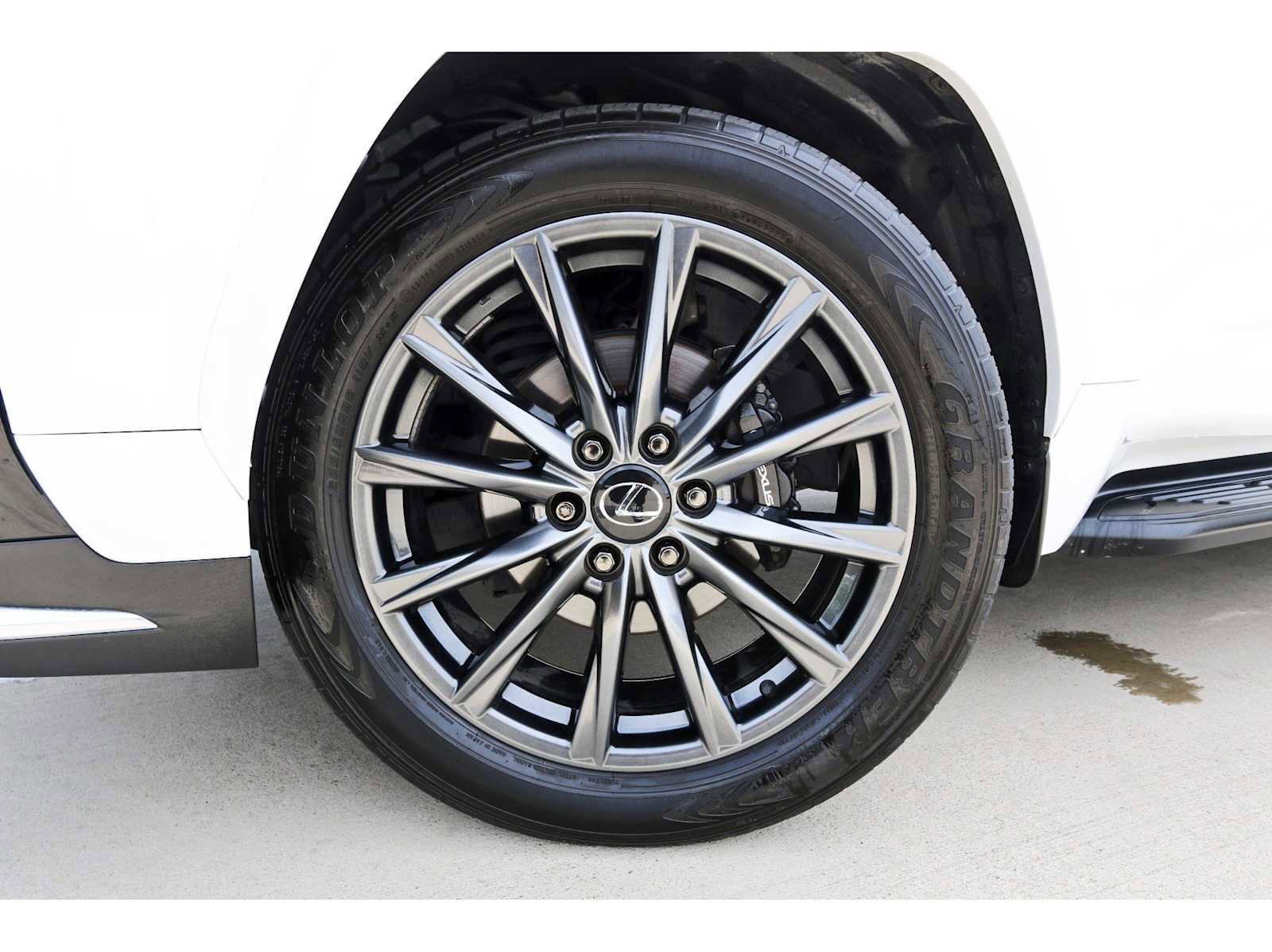 Used 2024 Lexus LX 600 F Sport image 30