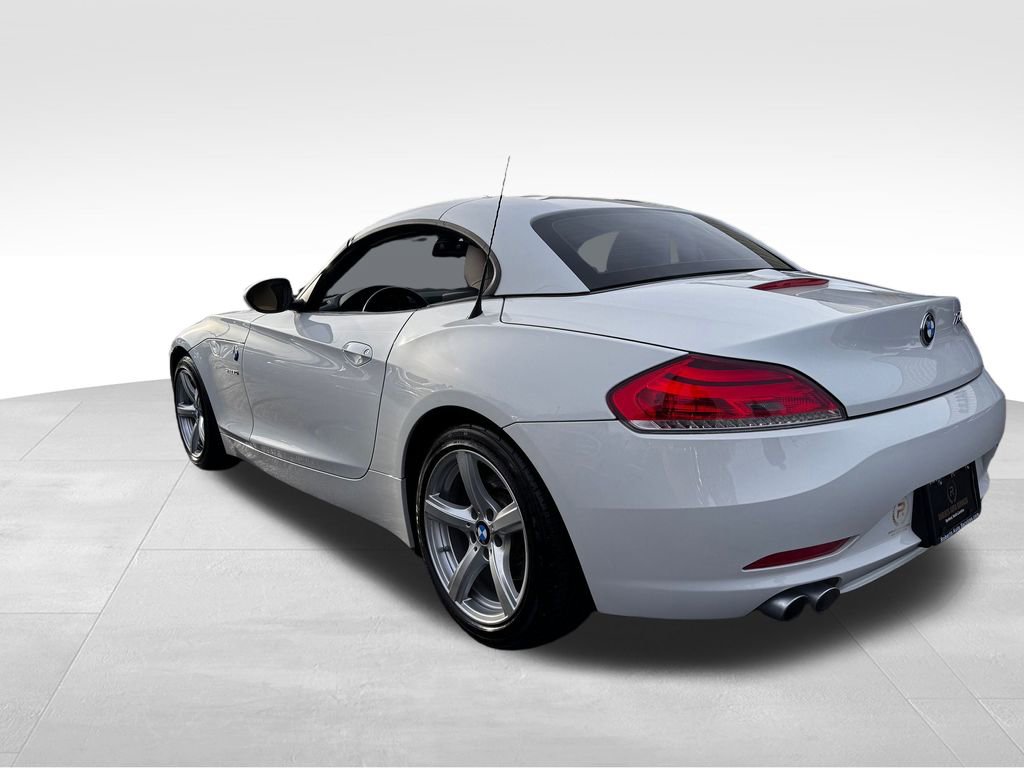 Used 2009 BMW Z4 sDrive30i image 3