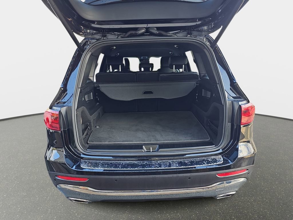 Used 2025 Mercedes-Benz GLB 250 4MATIC image 14