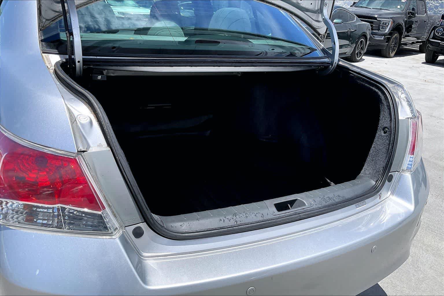 Used 2011 Honda Accord LX image 18