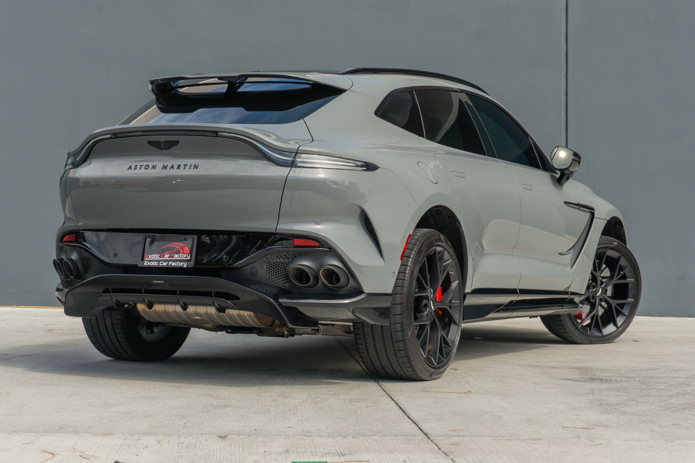 Used 2025 Aston Martin DBX 707 AWD/4WD image 7