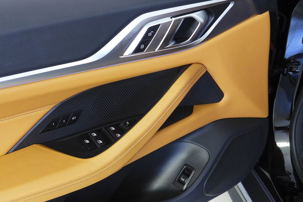 Used 2023 BMW i4 eDrive35 image 12