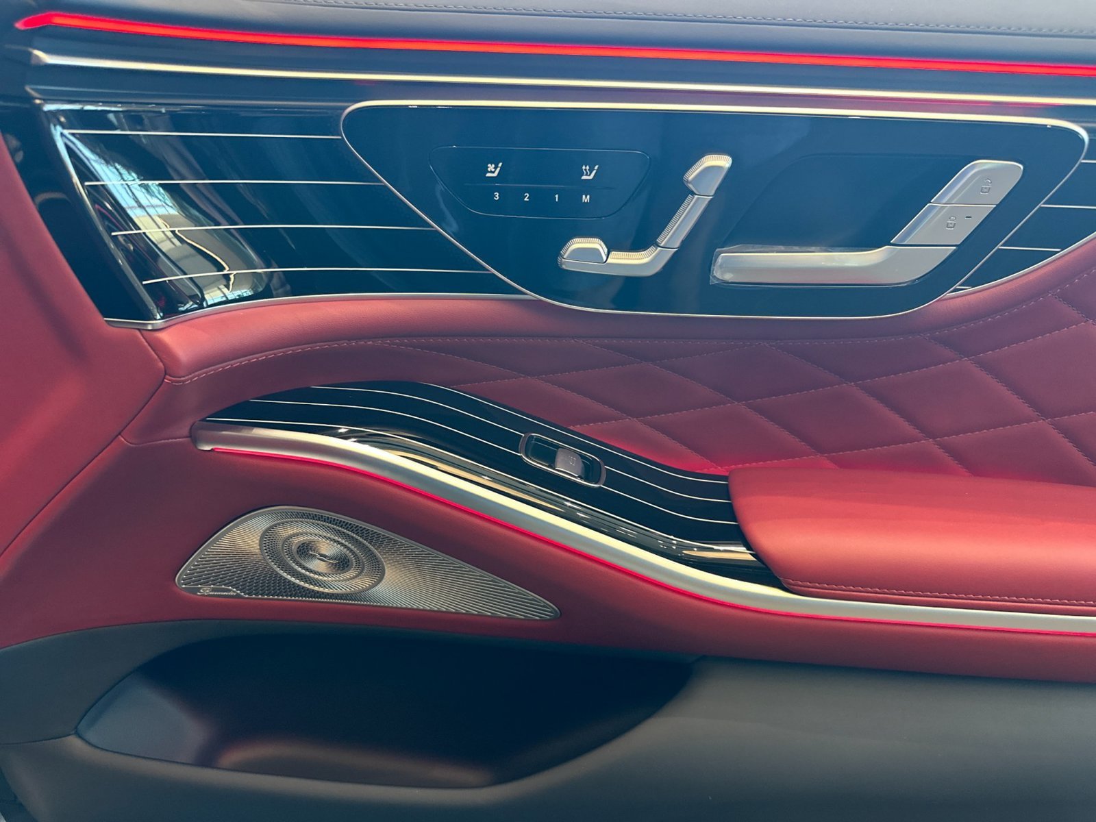 New 2027 Mercedes-Benz S 580 4MATIC Sedan image 18
