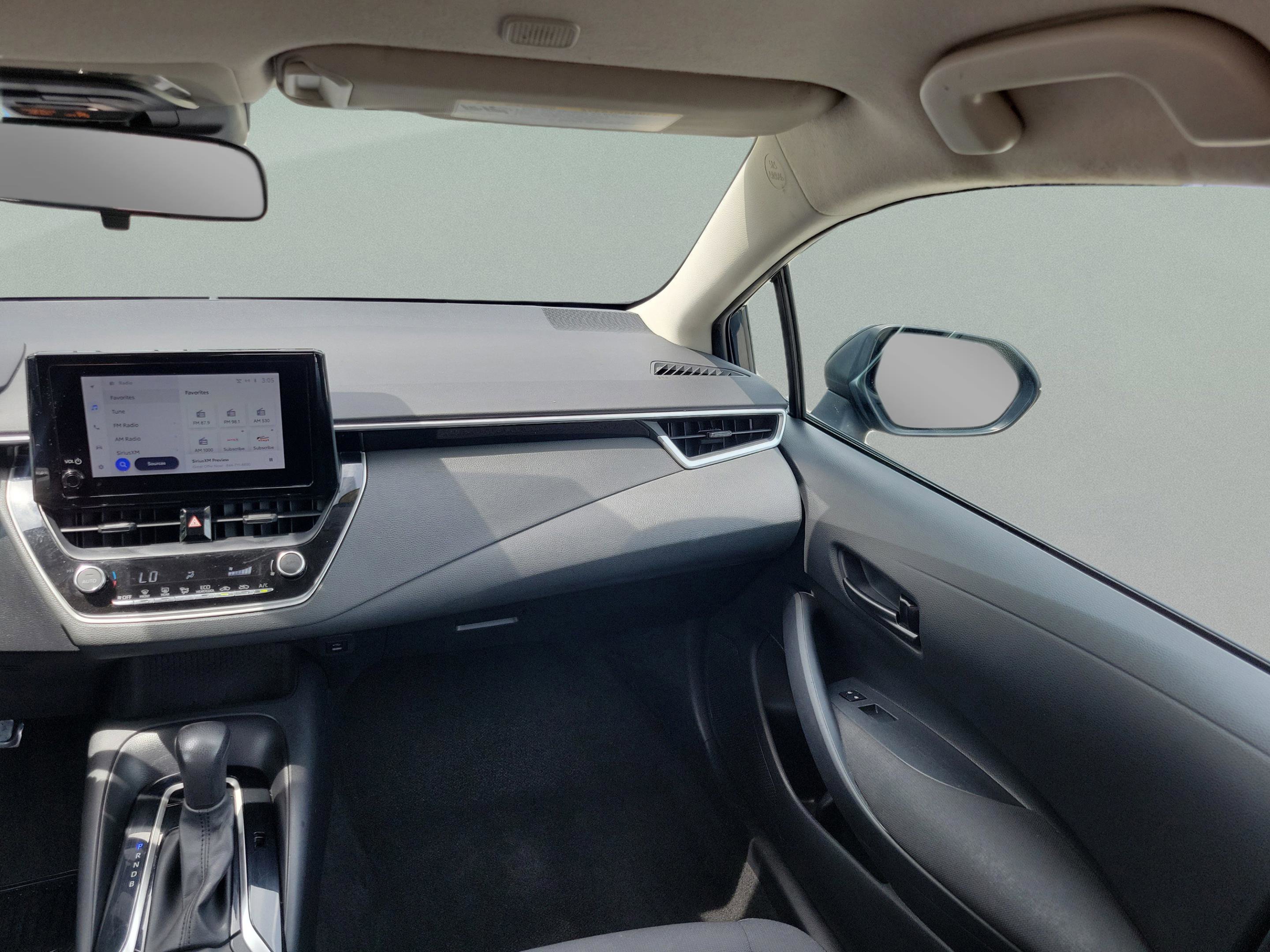 Used 2023 Toyota Corolla LE FWD image 7