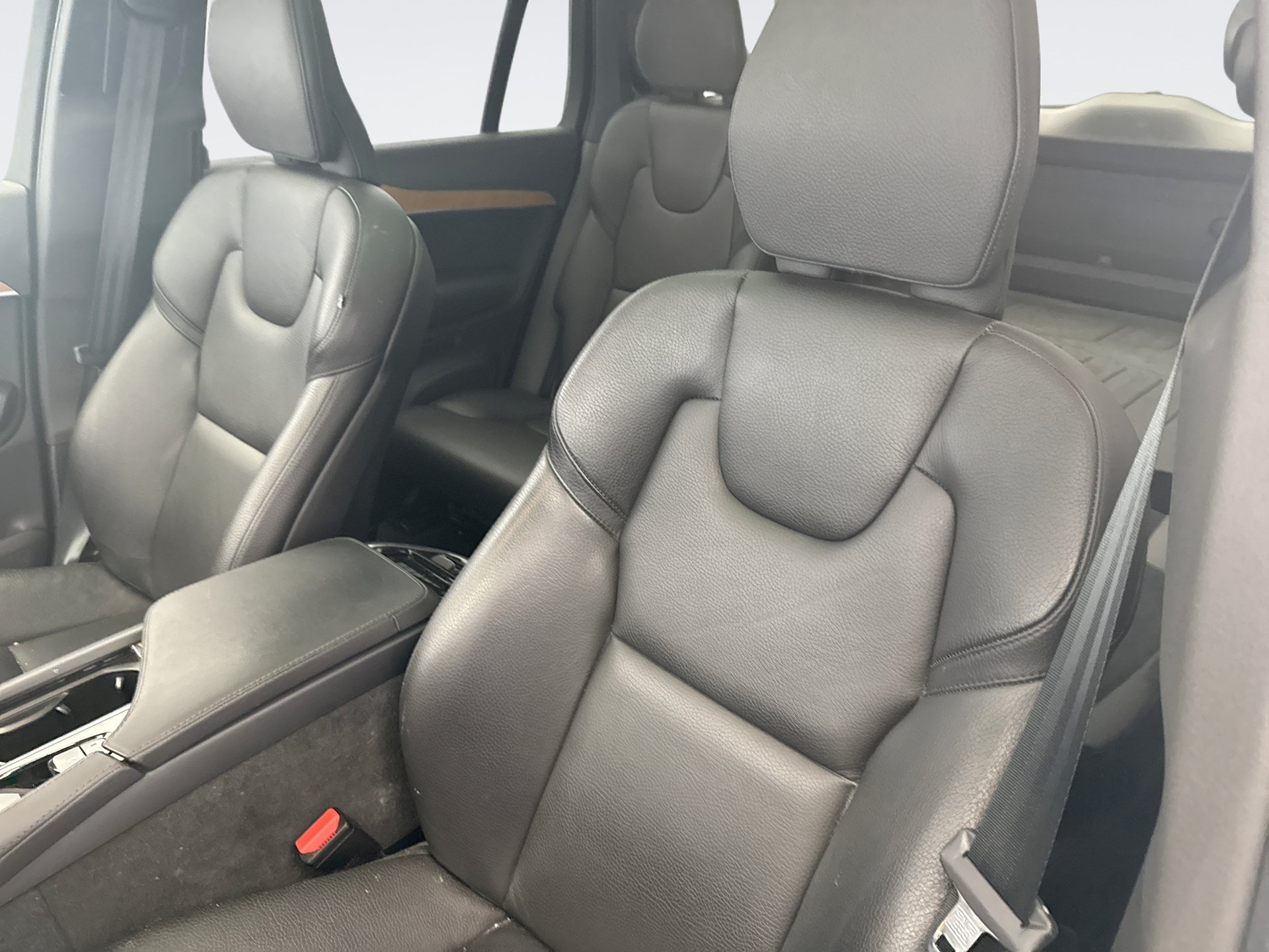 Used 2023 Volvo XC90 B6 Plus AWD/4WD image 9