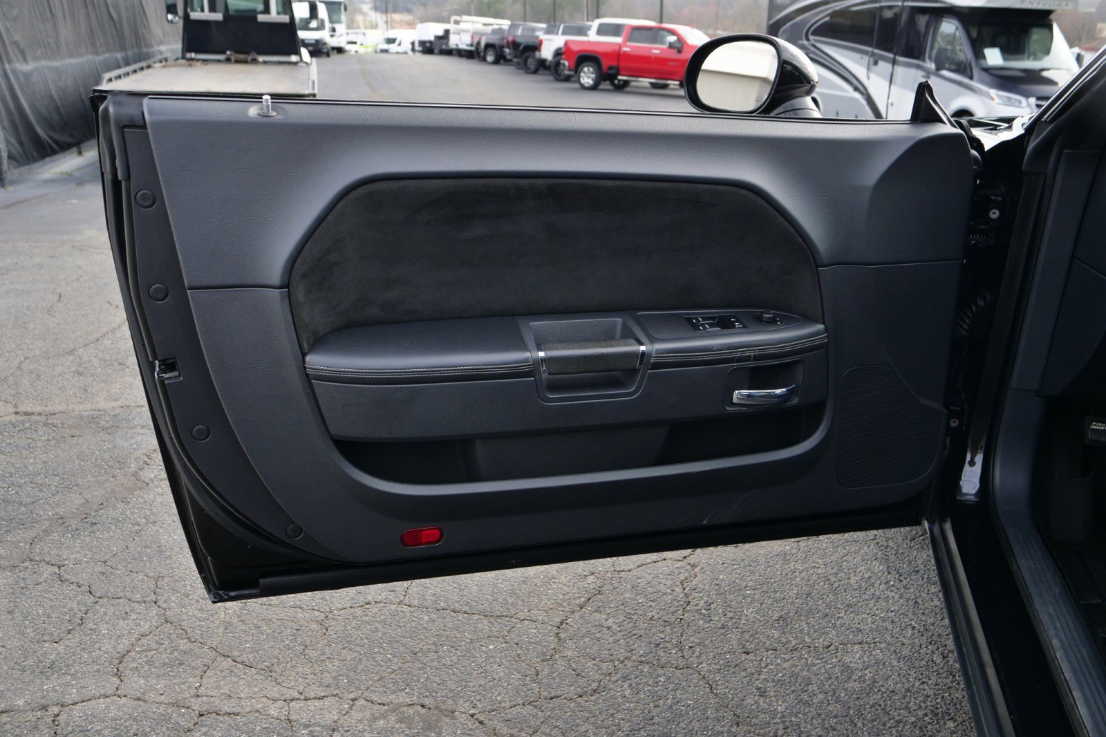 Used 2009 Dodge Challenger SRT8 w/ SRT Option Group II image 20