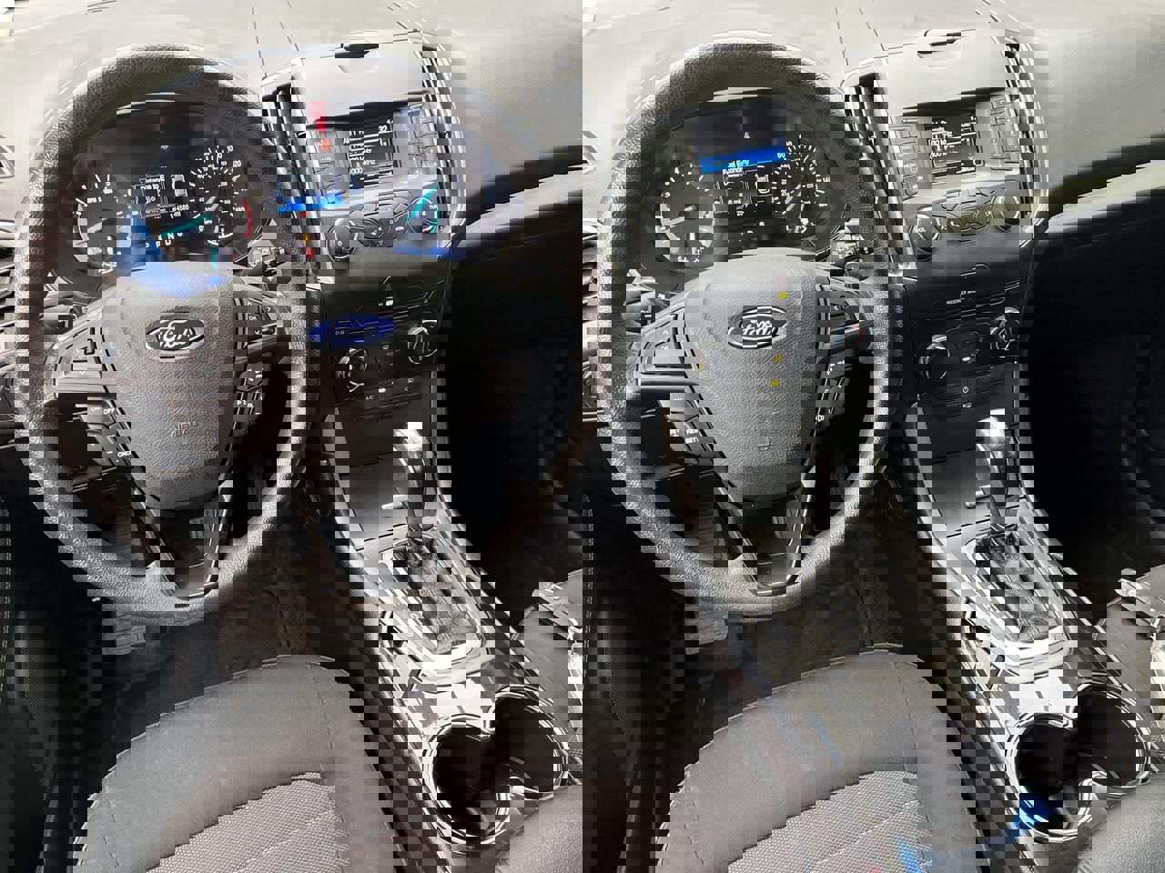 Used 2018 Ford Edge SE image 11