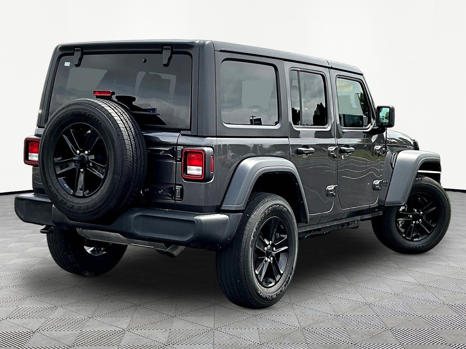 Used 2022 Jeep Wrangler Unlimited Sport AWD/4WD image 6
