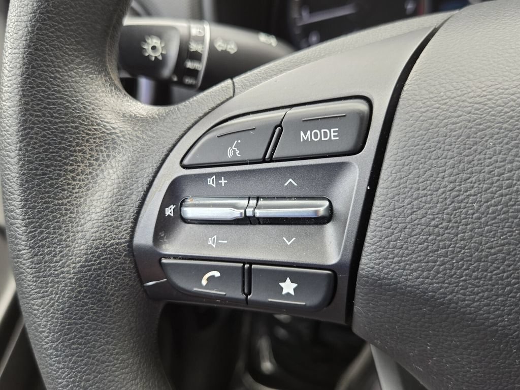Used 2023 Hyundai Kona SEL FWD image 23