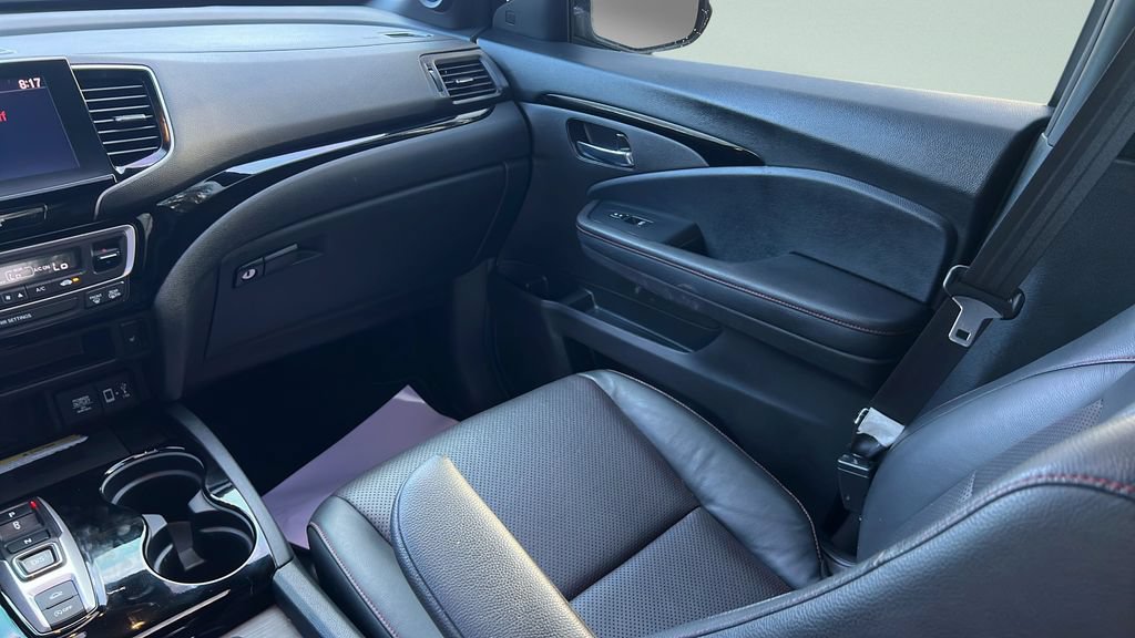 Used 2022 Honda Ridgeline Black Edition image 12