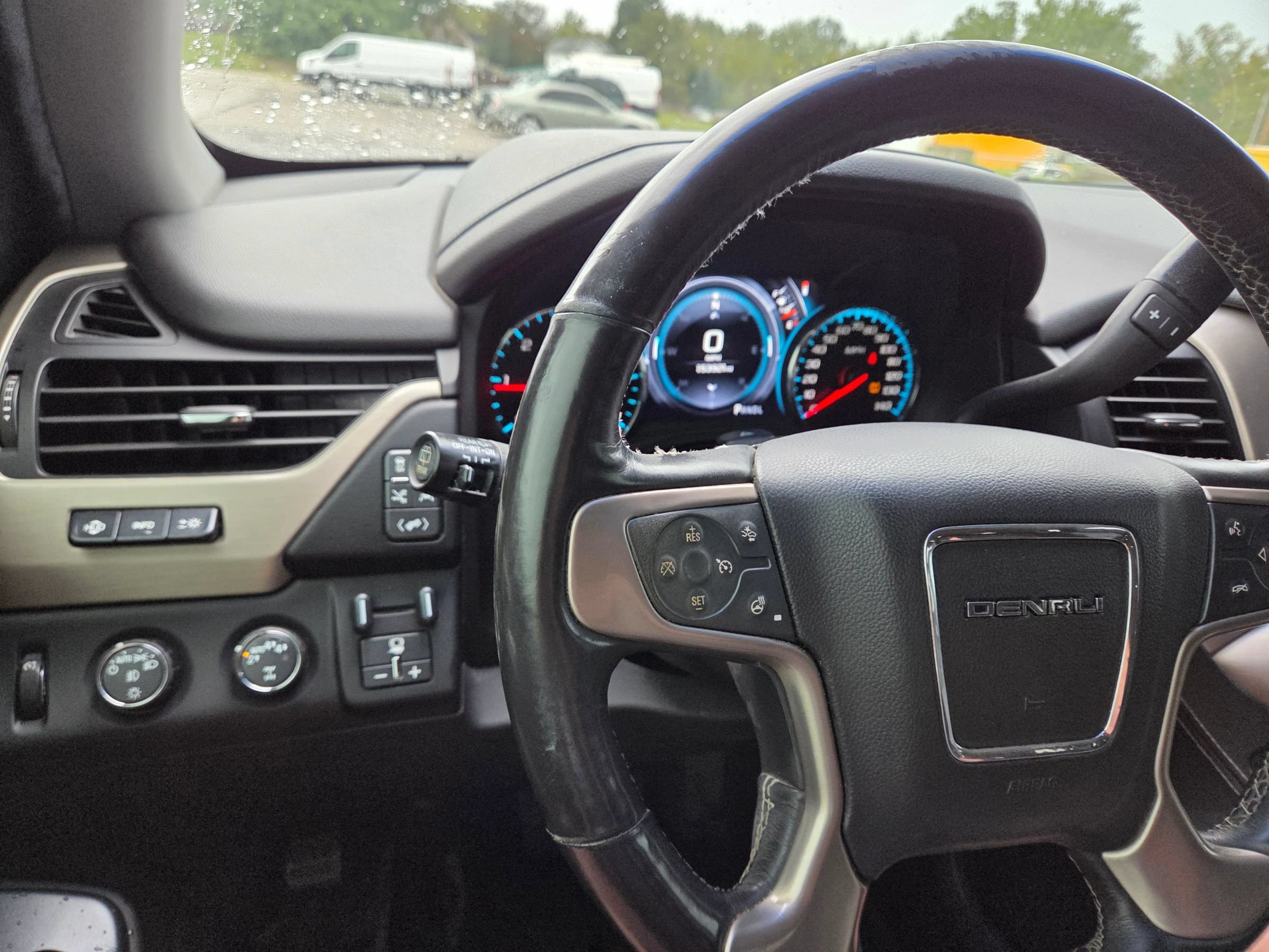 Used 2017 GMC Yukon Denali w/ Open Road Package AWD/4WD image 25