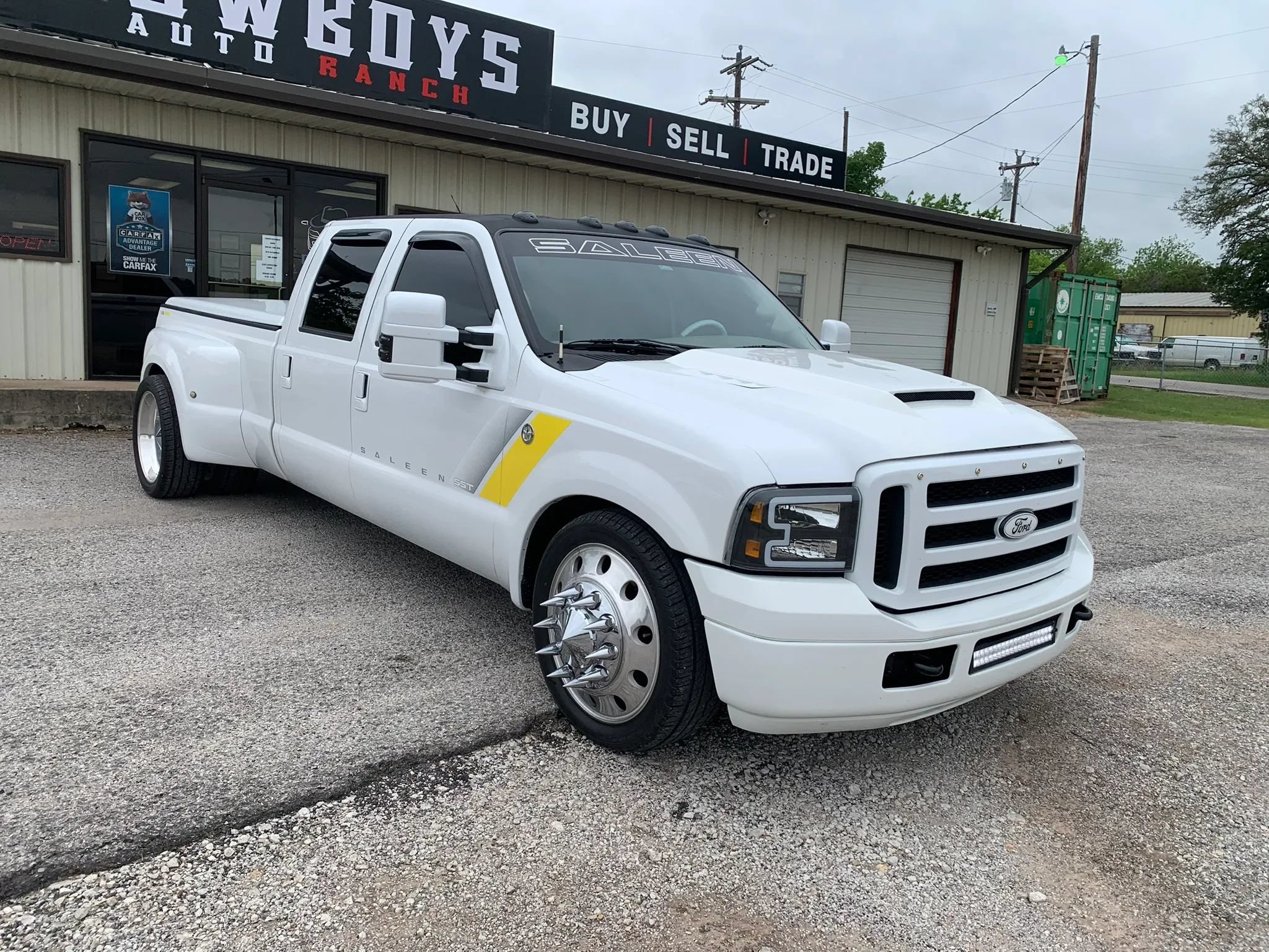 Used 2003 Ford F350 2WD Crew Cab DRW Super Duty image 4