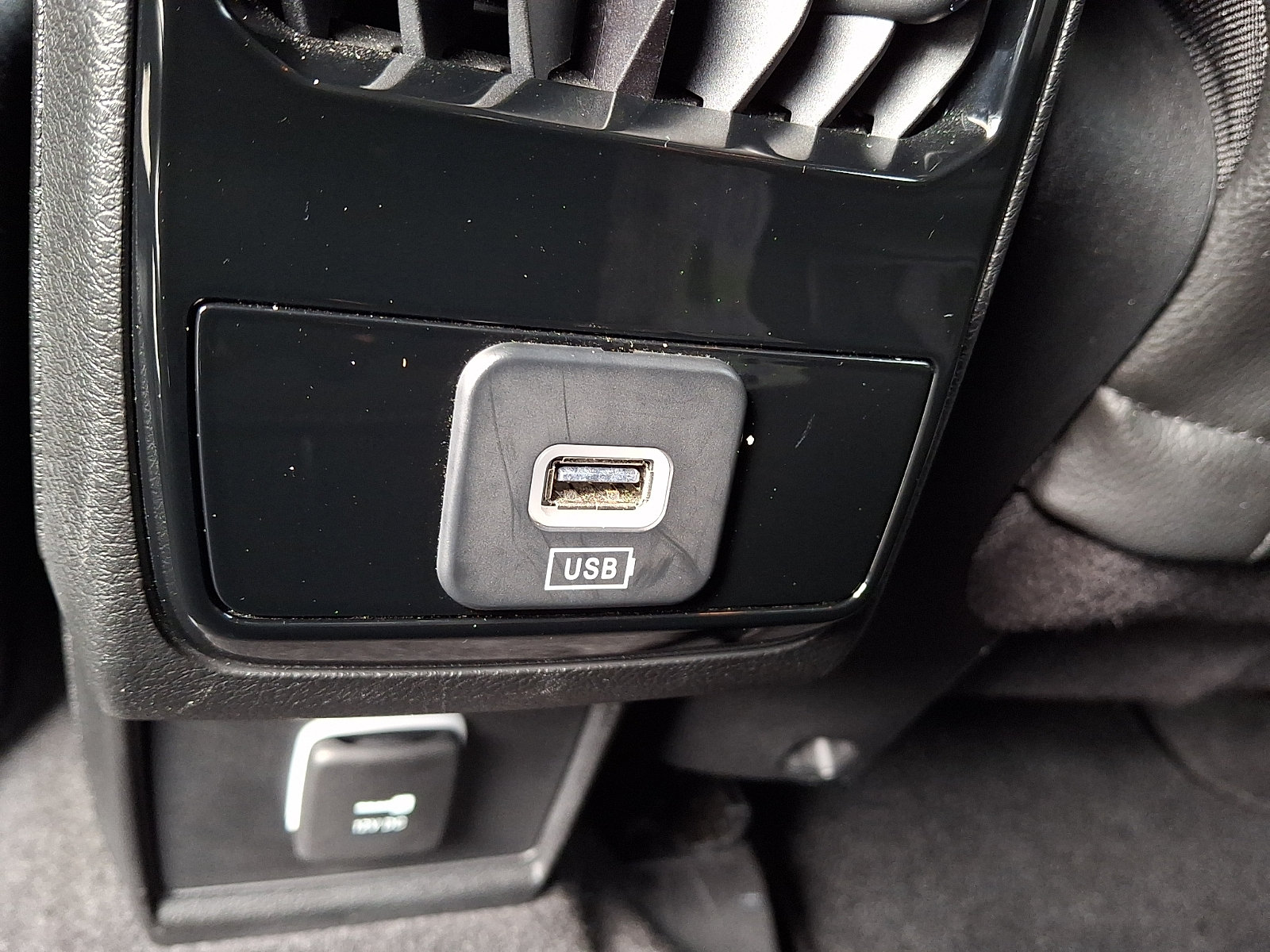 Used 2023 Jeep Compass Limited w/ Elite Group AWD/4WD image 11