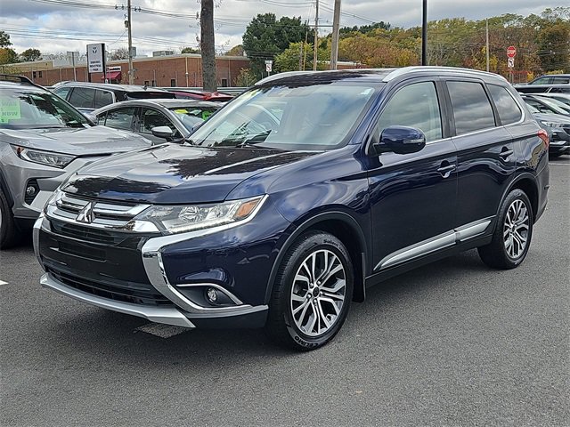 Used 2018 Mitsubishi Outlander ES