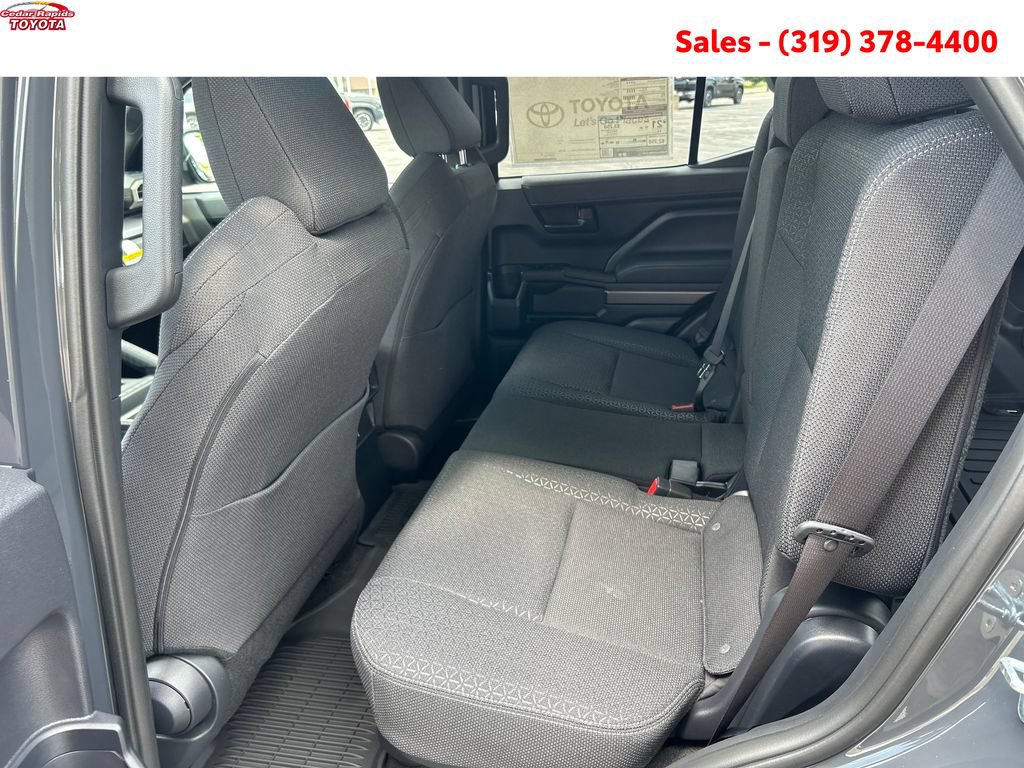 New 2026 Toyota 4Runner SR5 AWD/4WD image 19