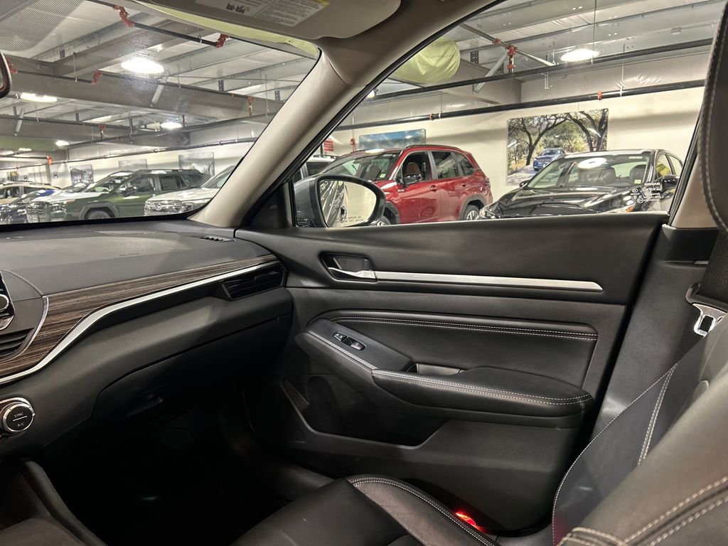 Used 2019 Nissan Altima 2.5 SL FWD image 24