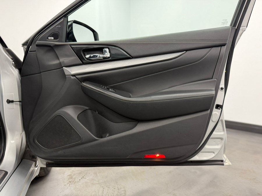 Used 2017 Nissan Maxima 3.5 SL FWD image 32