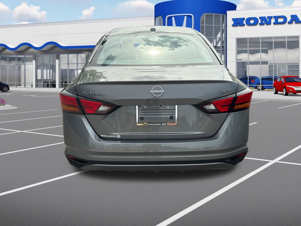 Used 2024 Nissan Altima 2.5 SV image 7