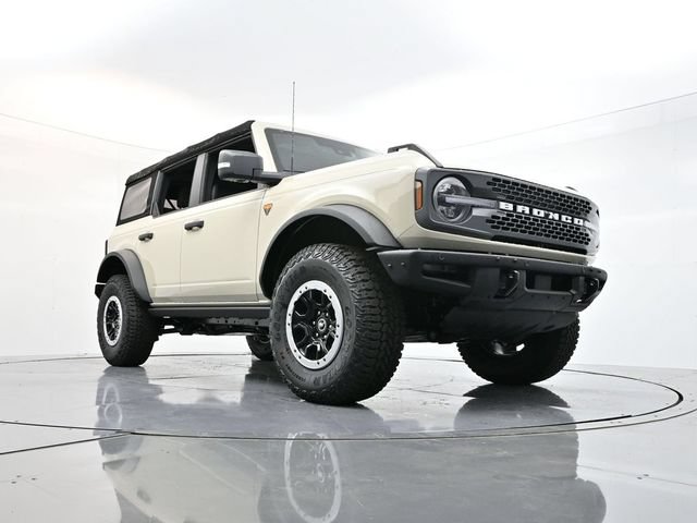 Used 2025 Ford Bronco Badlands AWD/4WD image 25