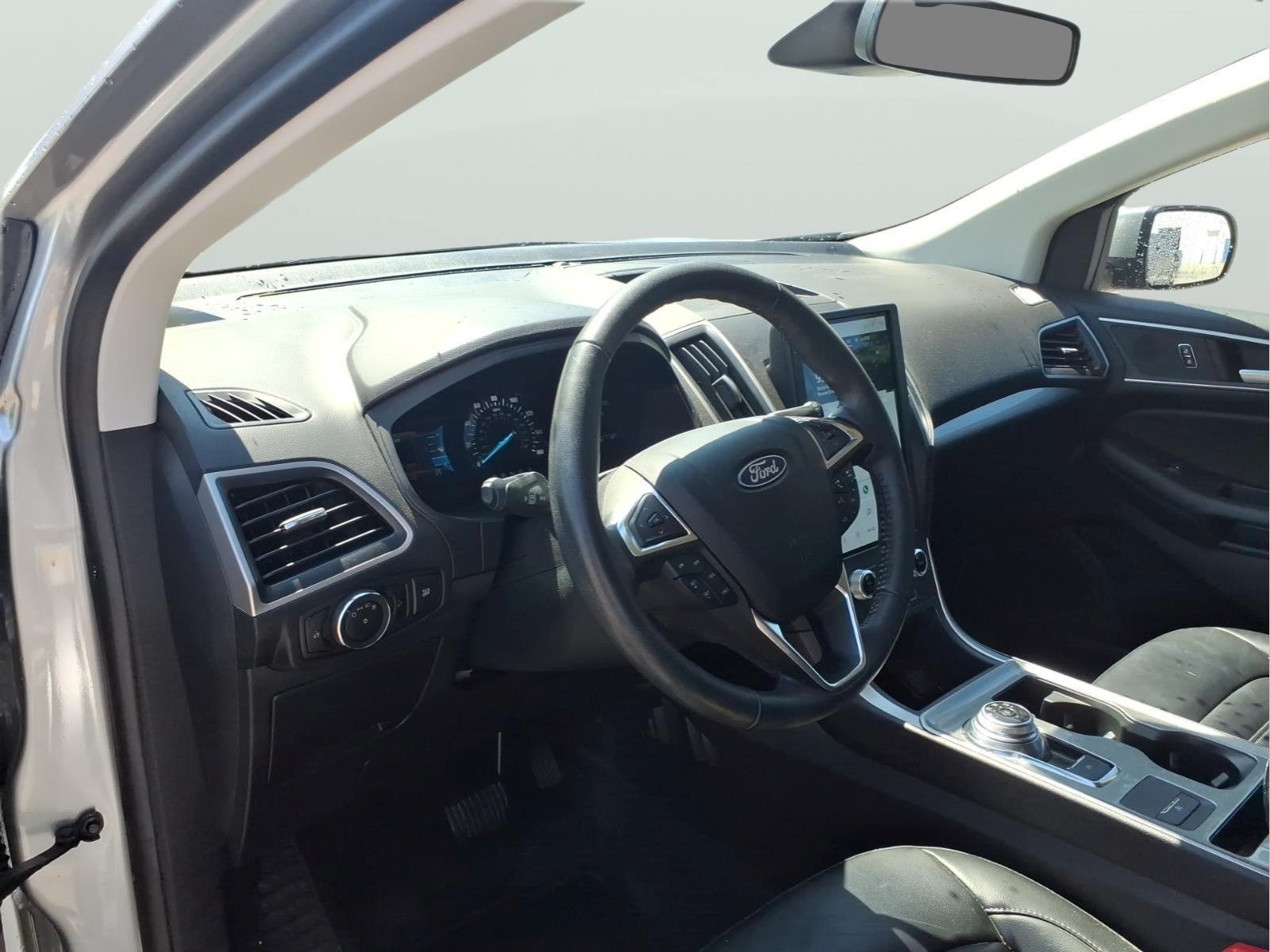 Used 2024 Ford Edge SEL AWD/4WD image 12