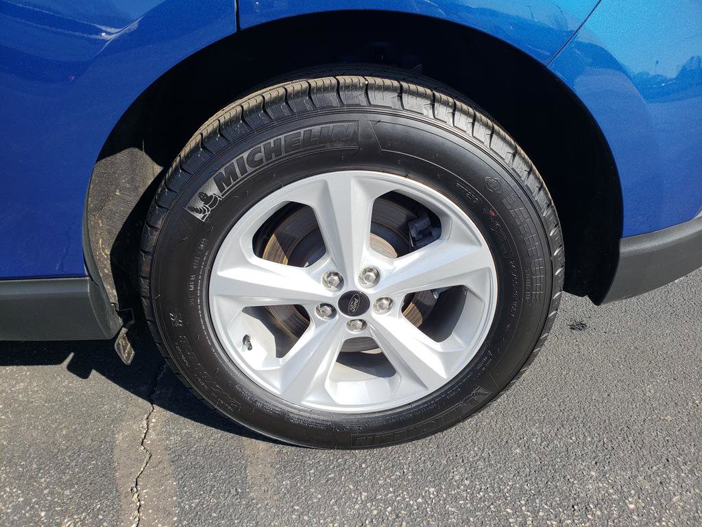 Certified 2023 Ford Edge SE image 12
