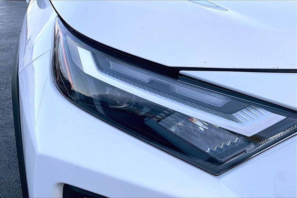 Used 2024 Toyota RAV4 Adventure image 29