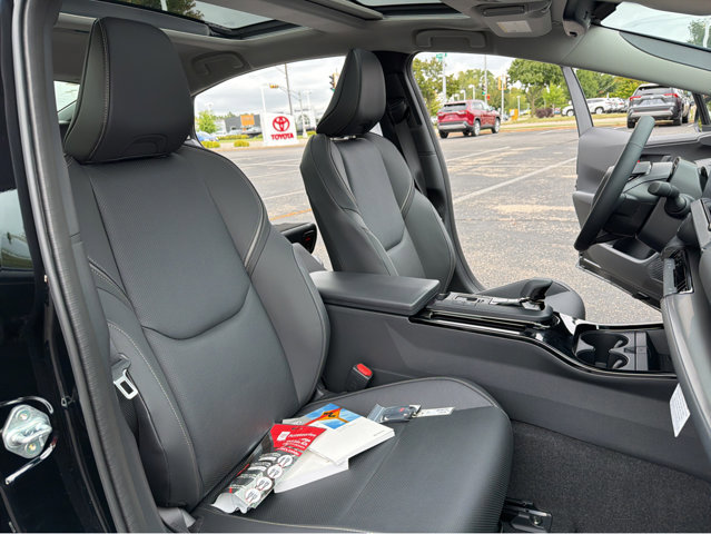 New 2026 Toyota Prius Plug-In Hybrid image 5