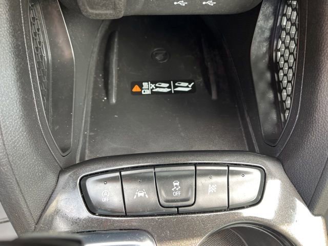 Used 2025 Chevrolet TrailBlazer ACTIV w/ Convenience Package image 33